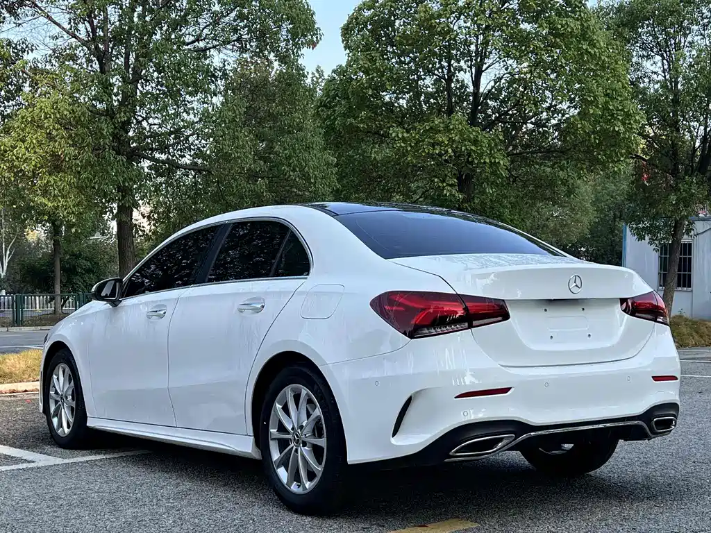 Mercedes-Benz A-Class — фото 7