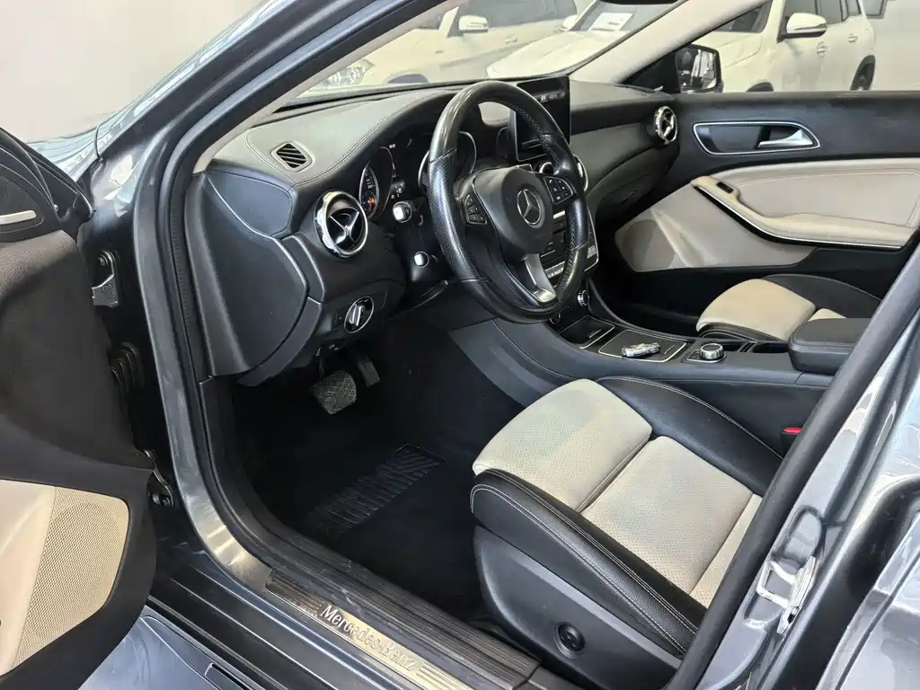 Mercedes-Benz GLA — фото 5