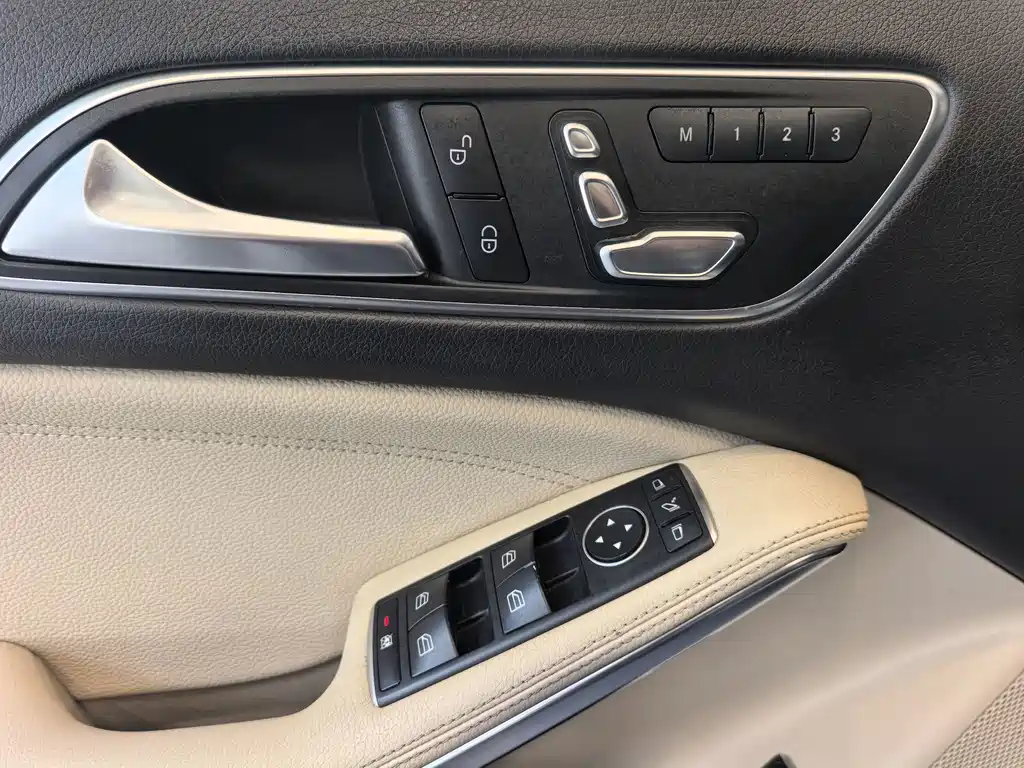 Mercedes-Benz GLA — фото 9