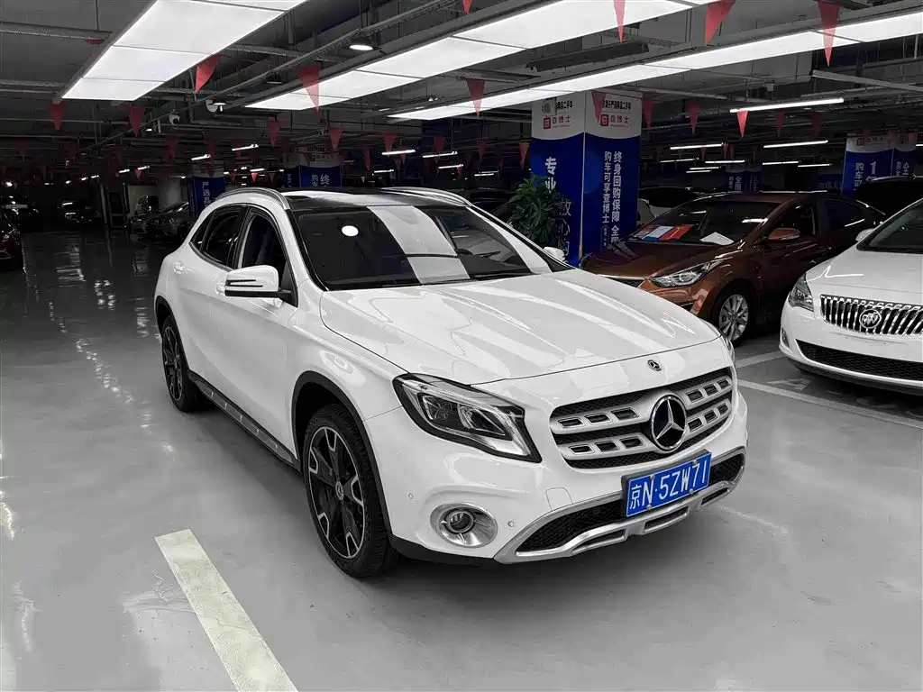 Mercedes-Benz GLA — фото 2