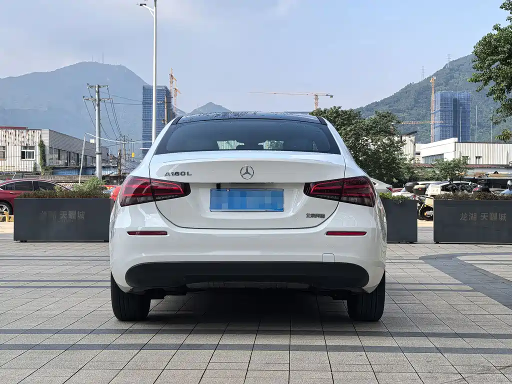Mercedes-Benz A-Class — фото 10