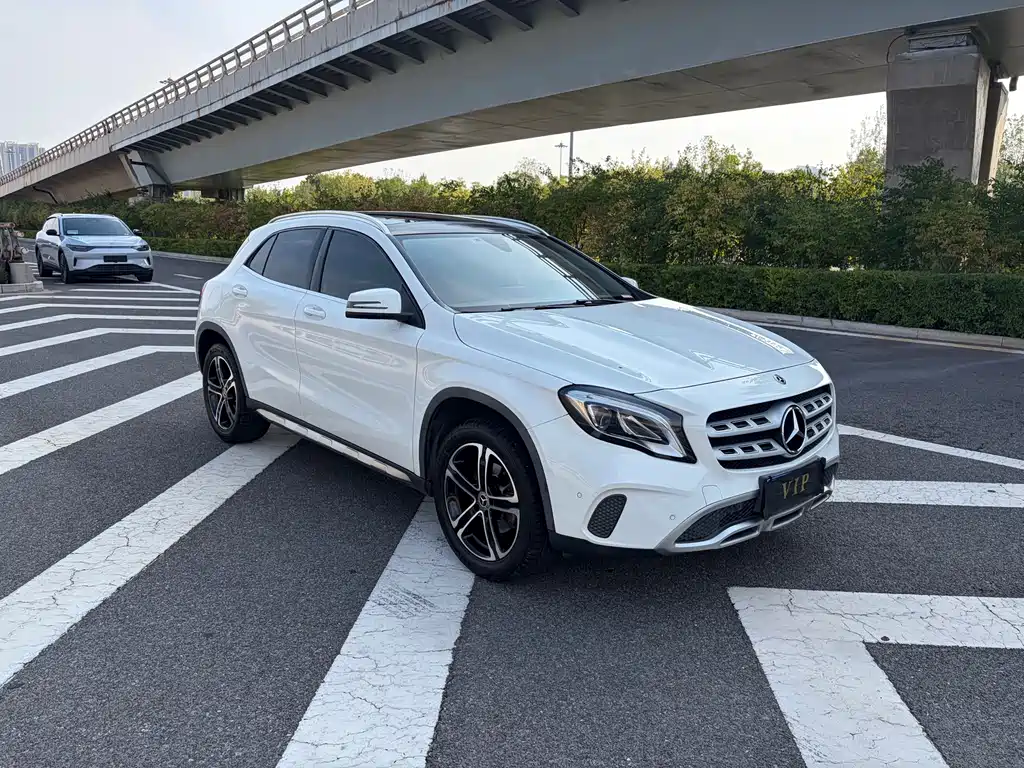 Mercedes-Benz GLA — фото 3