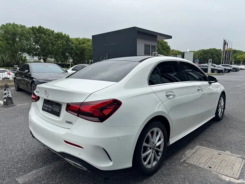 Mercedes-Benz A-Class — фото 6