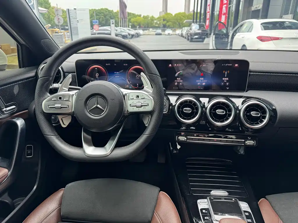 Mercedes-Benz A-Class — фото 10