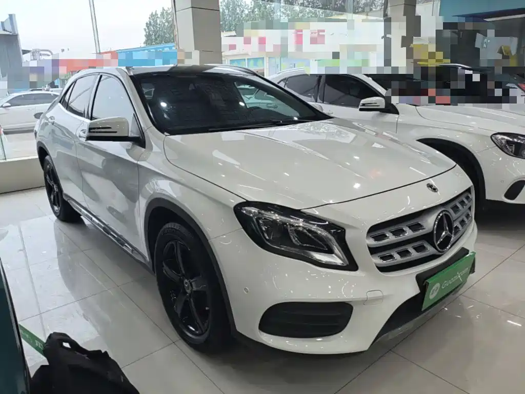 Mercedes-Benz GLA — фото 4