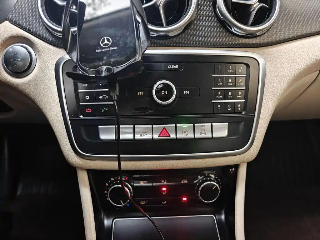 Mercedes-Benz GLA — фото 15