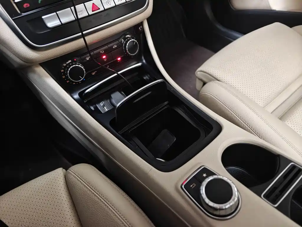 Mercedes-Benz GLA — фото 17