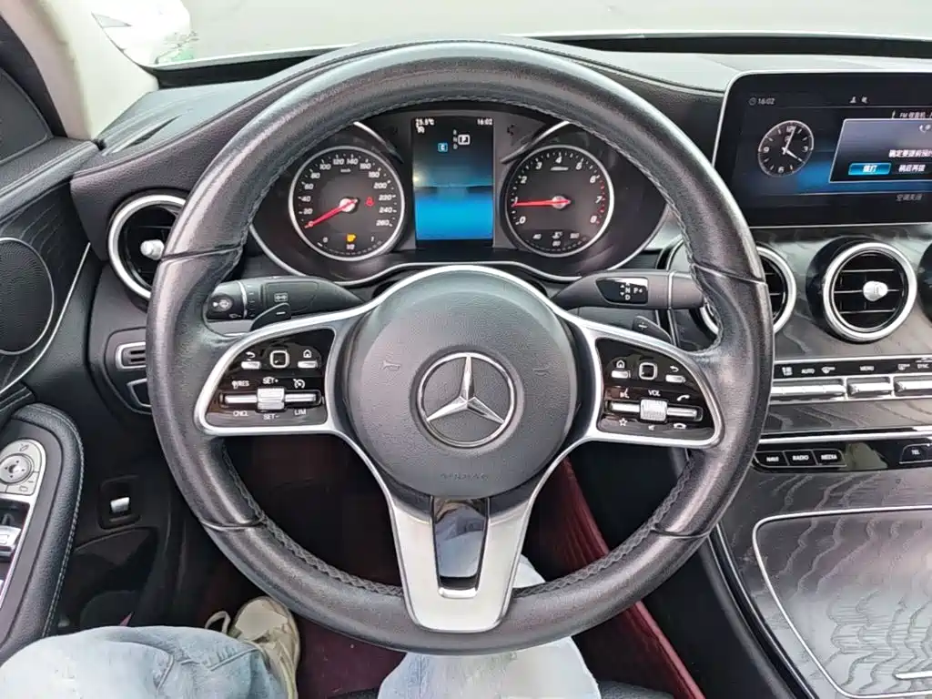 Mercedes-Benz C-Class — фото 11