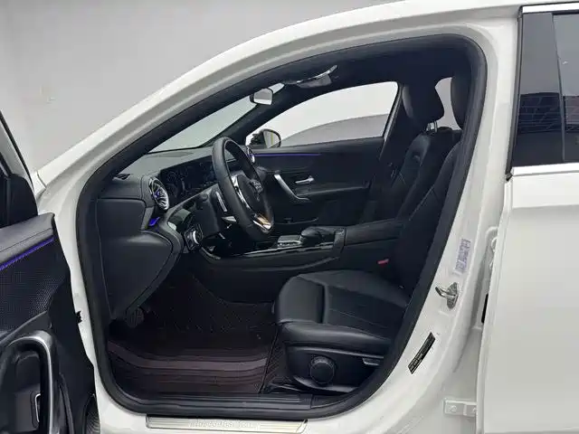 Mercedes-Benz A-Class — фото 13