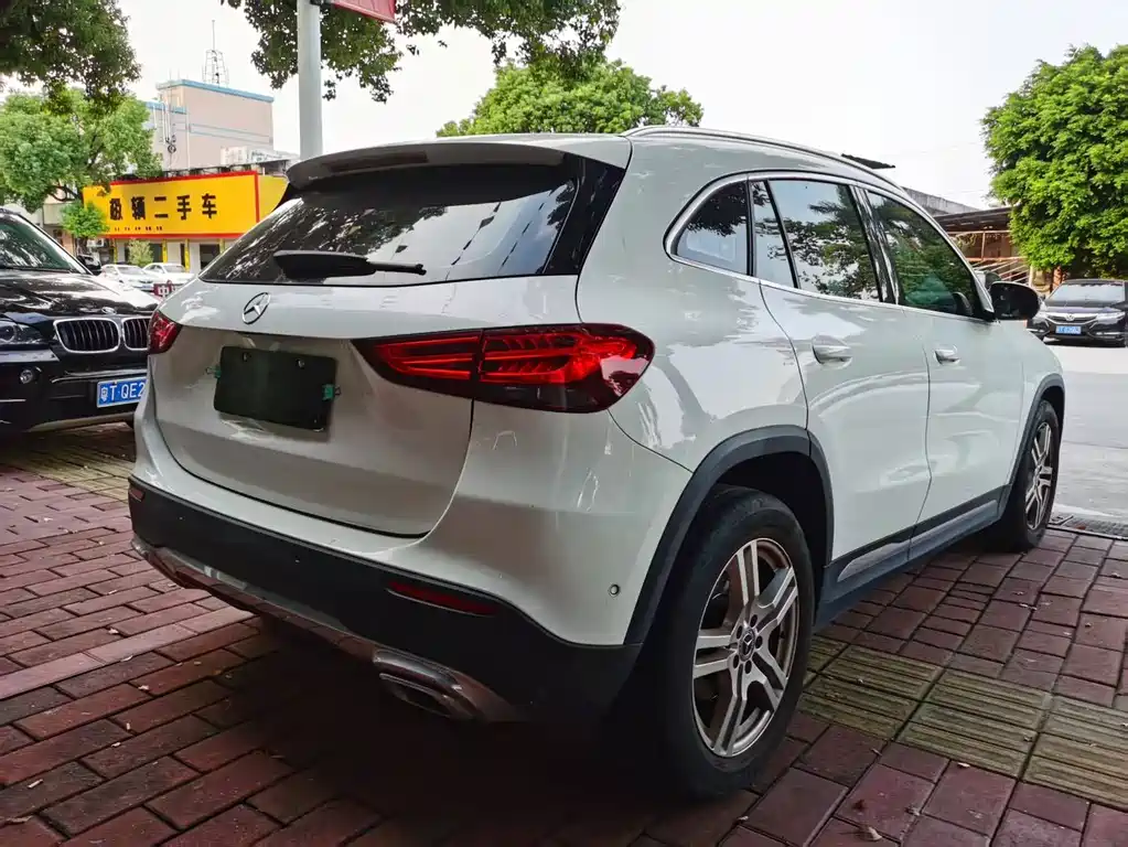 Mercedes-Benz GLA — фото 3