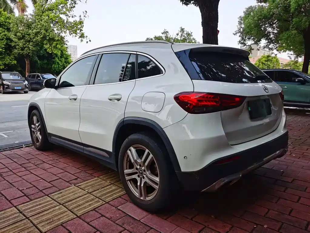 Mercedes-Benz GLA — фото 5