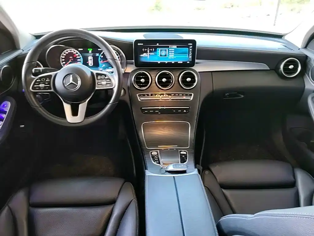 Mercedes-Benz C-Class — фото 10