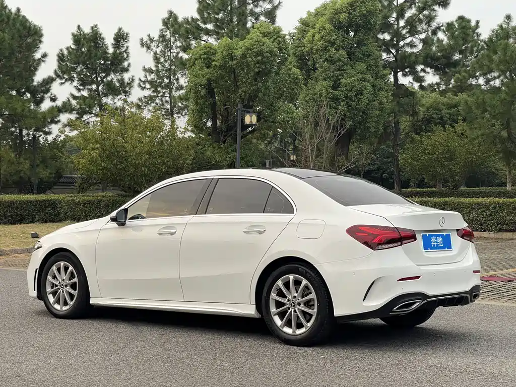 Mercedes-Benz A-Class — фото 15