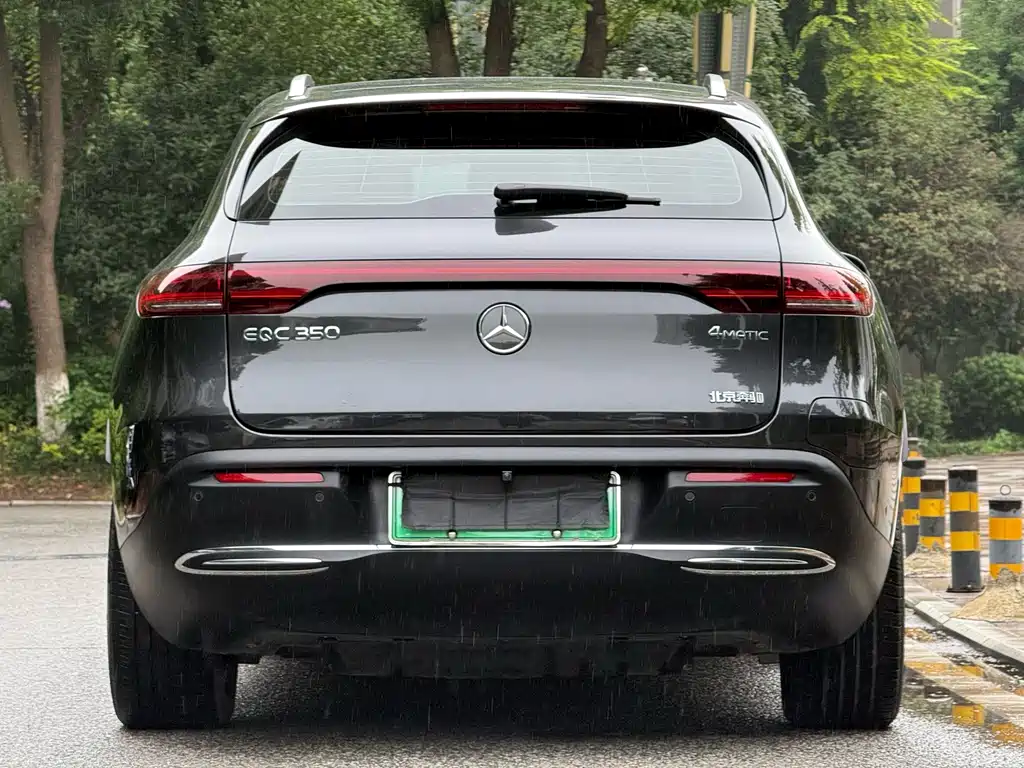 Mercedes-Benz EQC — фото 5
