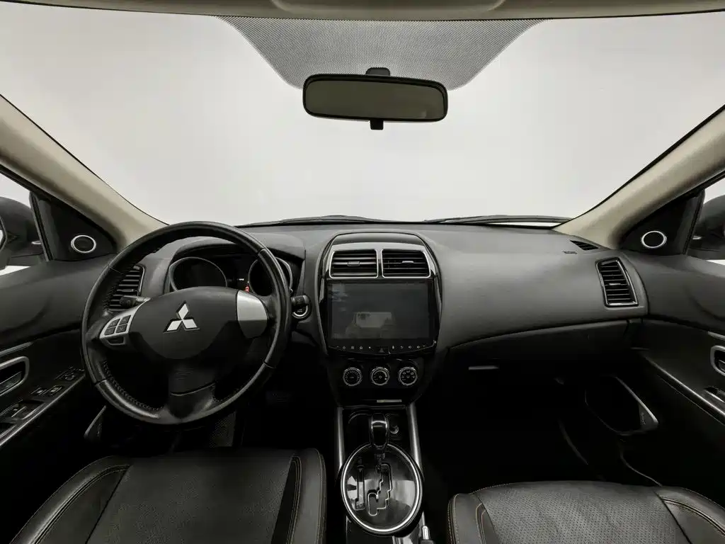 Mitsubishi ASX — фото 5