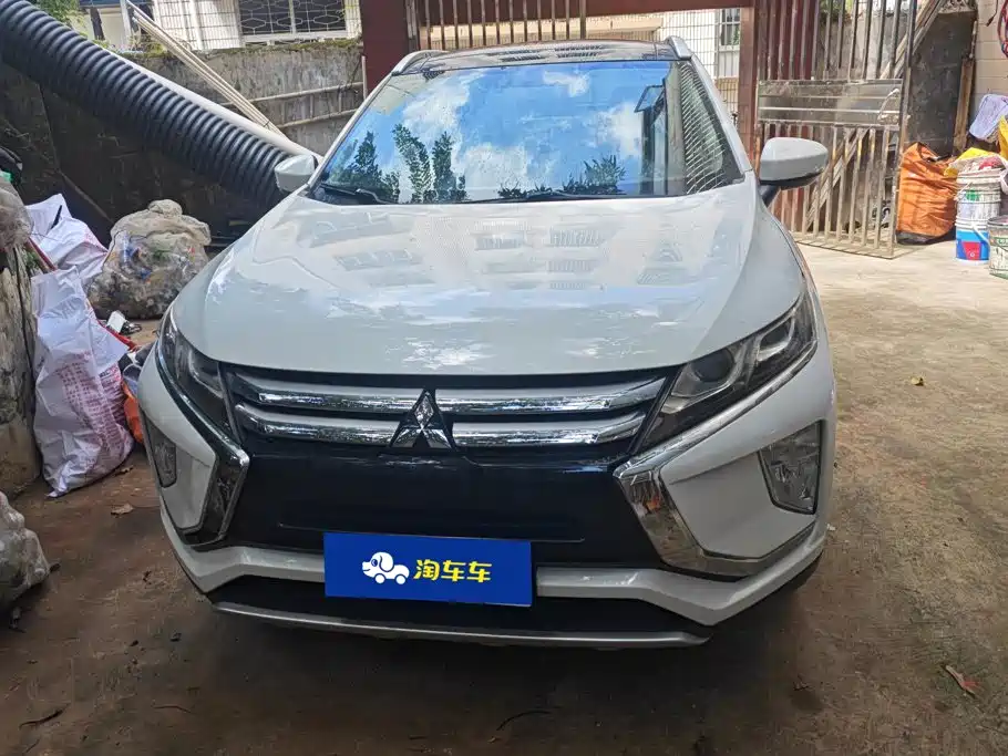 Mitsubishi Eclipse Cross — фото 2
