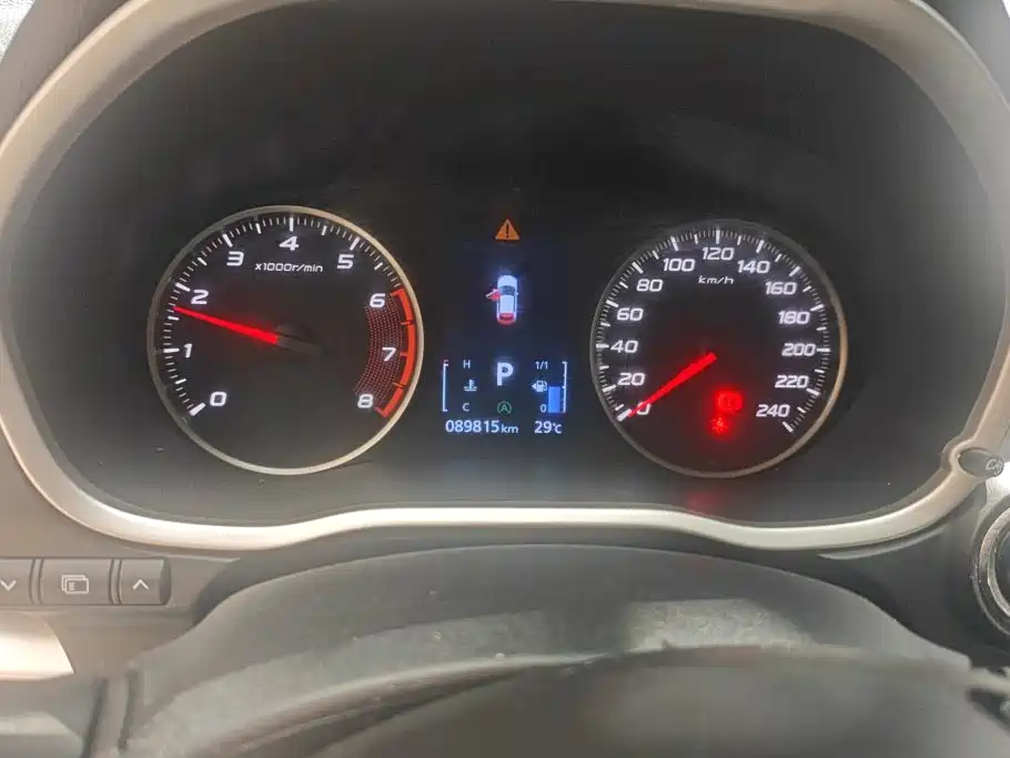 Mitsubishi Eclipse Cross — фото 14