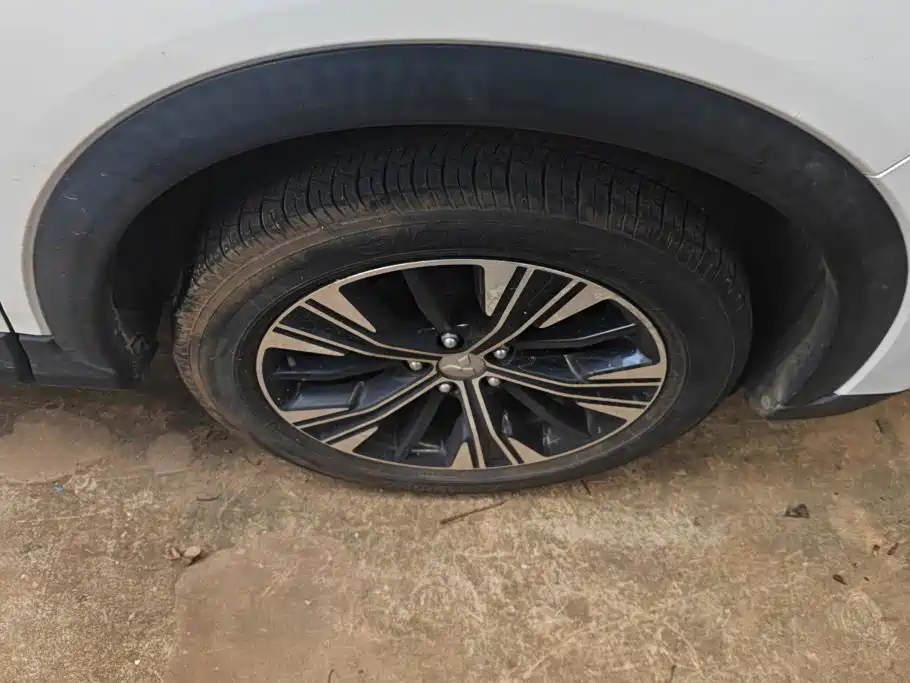 Mitsubishi Eclipse Cross — фото 6