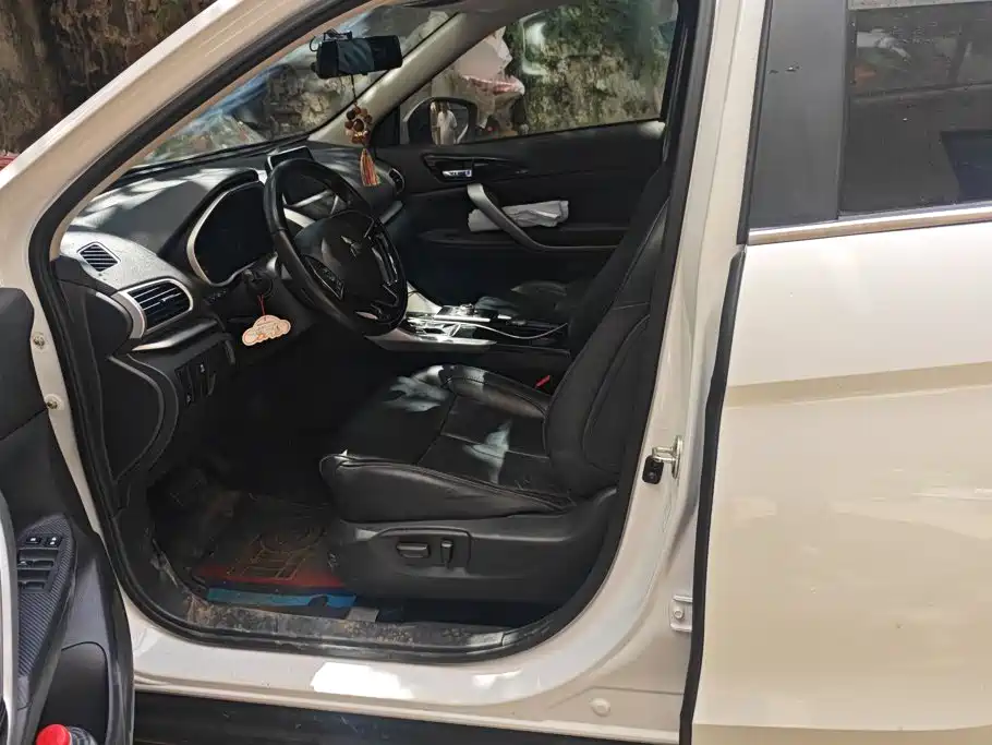 Mitsubishi Eclipse Cross — фото 9