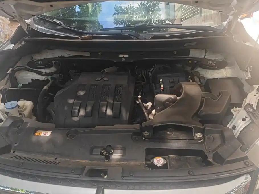 Mitsubishi Eclipse Cross — фото 10