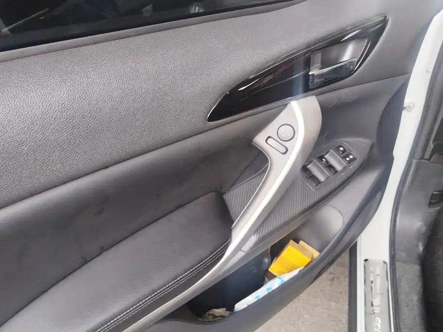 Mitsubishi Eclipse Cross — фото 7