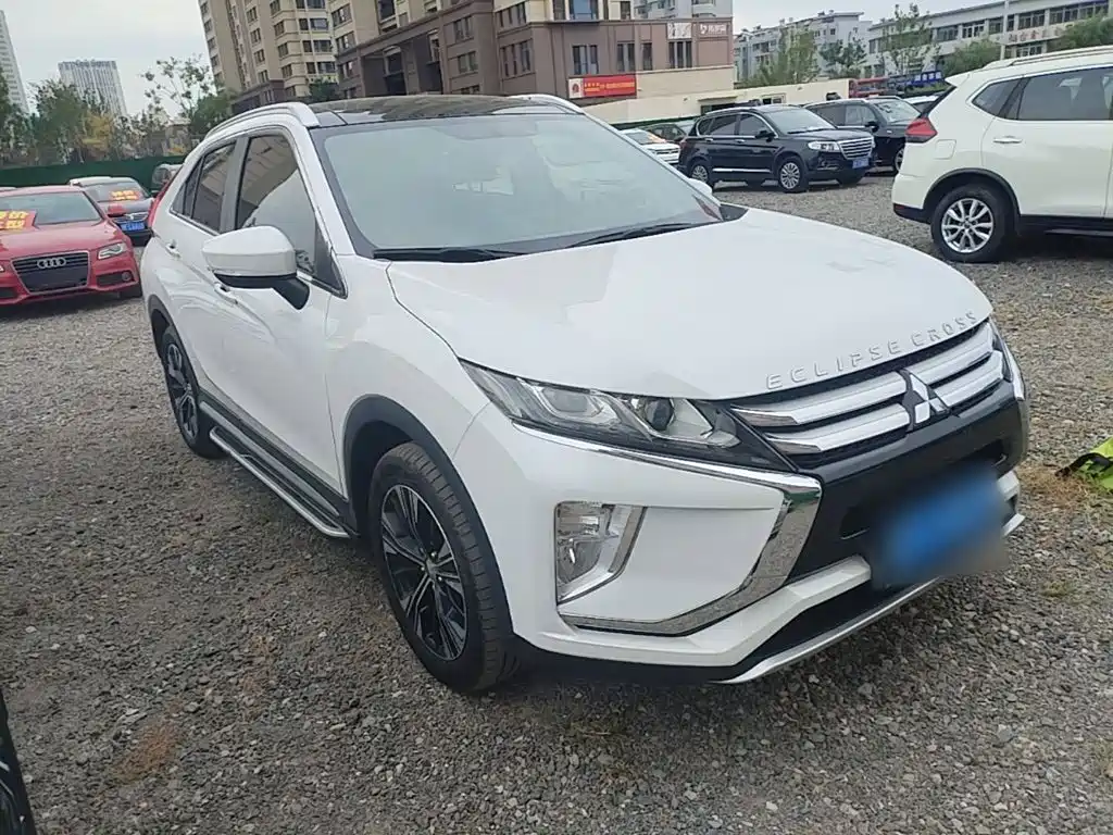 Mitsubishi Eclipse Cross — фото 4