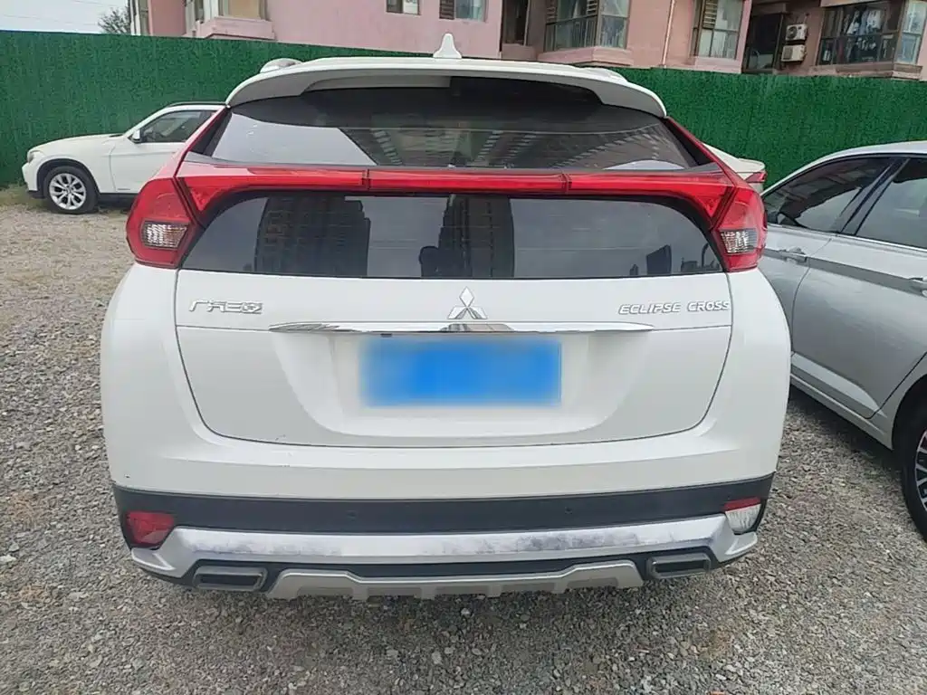 Mitsubishi Eclipse Cross — фото 6