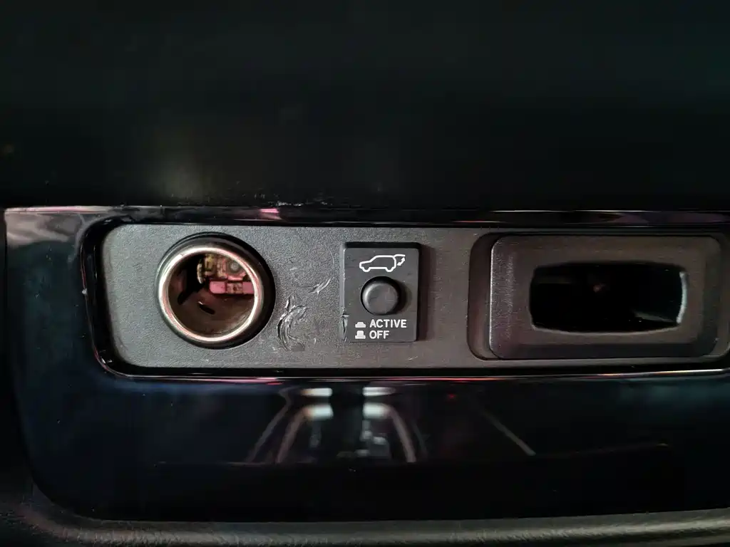 Mitsubishi Outlander — фото 13