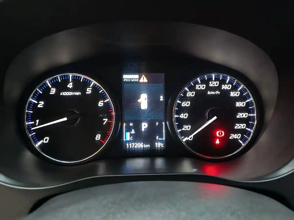 Mitsubishi Outlander — фото 14