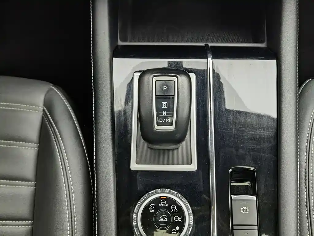 Mitsubishi Outlander — фото 13