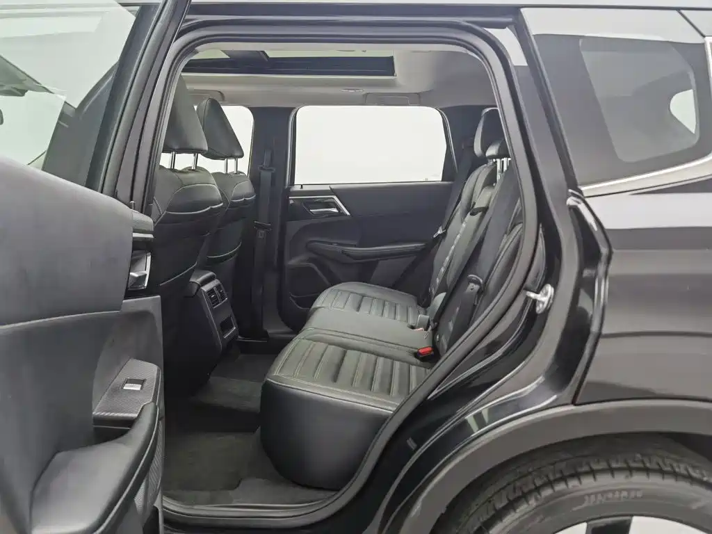 Mitsubishi Outlander — фото 15