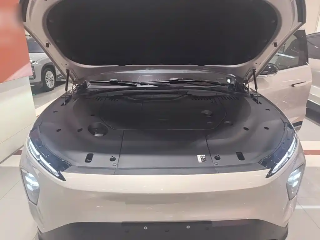 NIO EC7 — фото 20