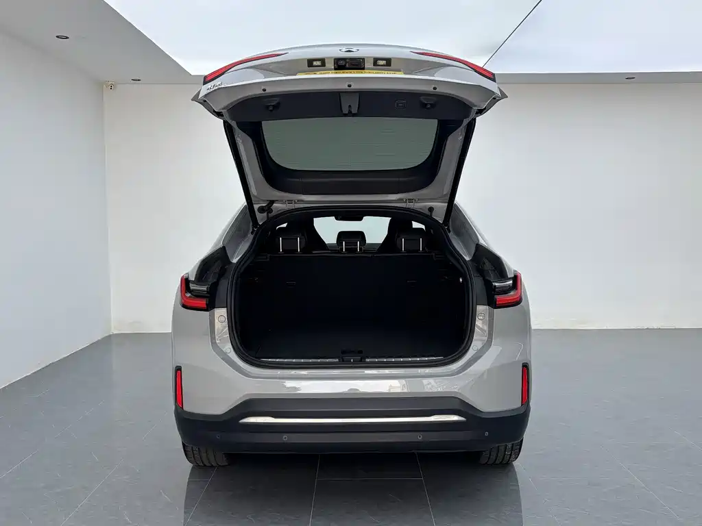 NIO EC6 — фото 15