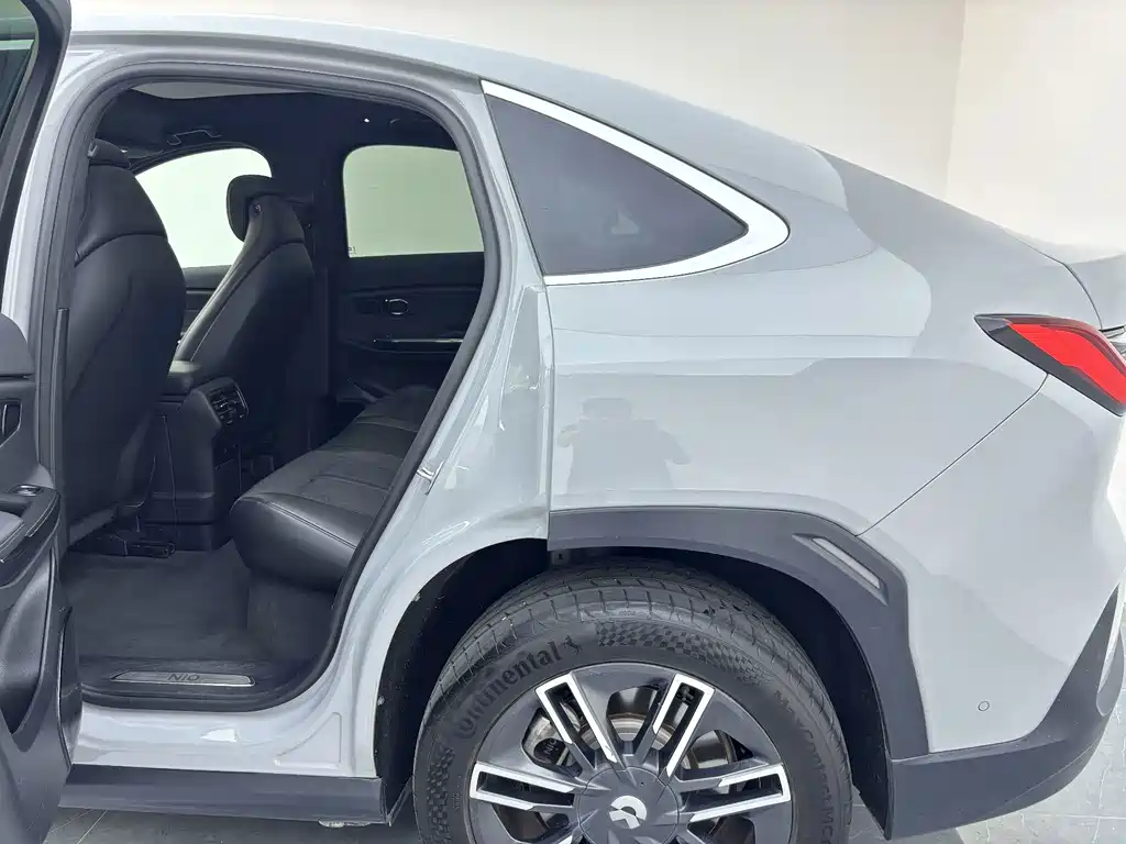 NIO EC6 — фото 20