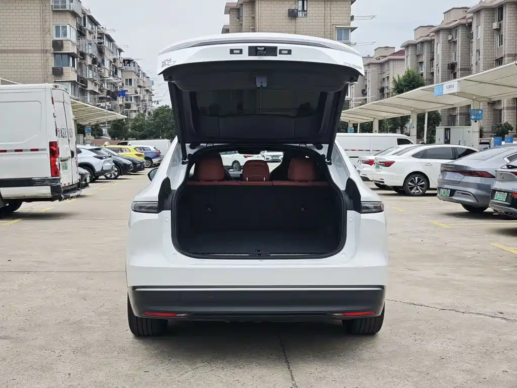 NIO EC7 — фото 9