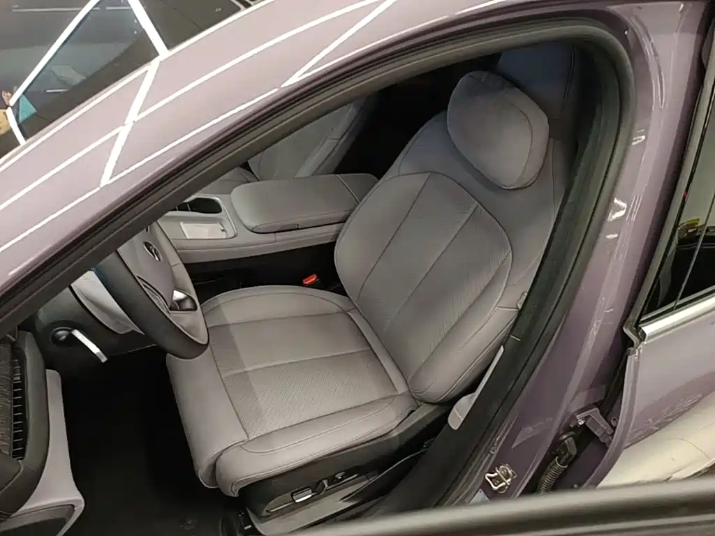 NIO EC6 — фото 15