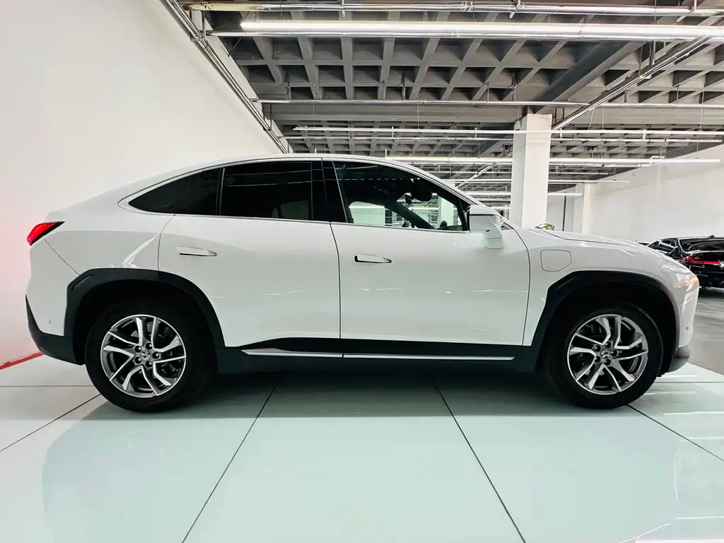 NIO EC6 — фото 7