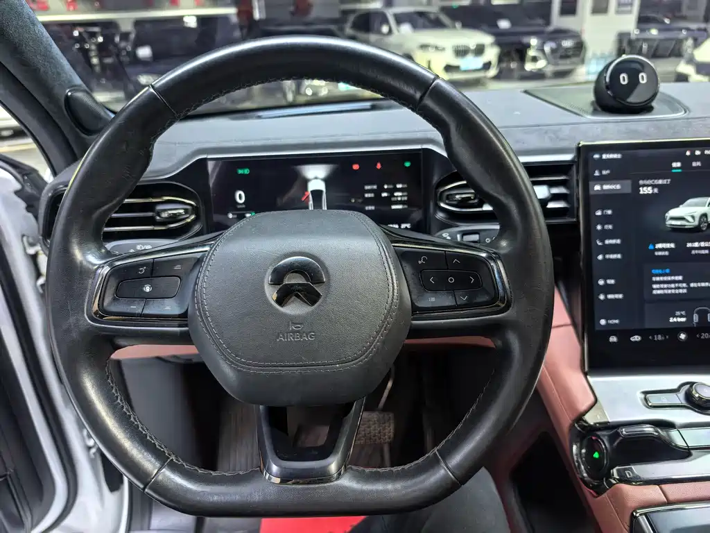 NIO EC6 — фото 10