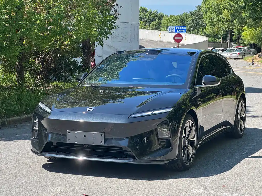 NIO ET5T