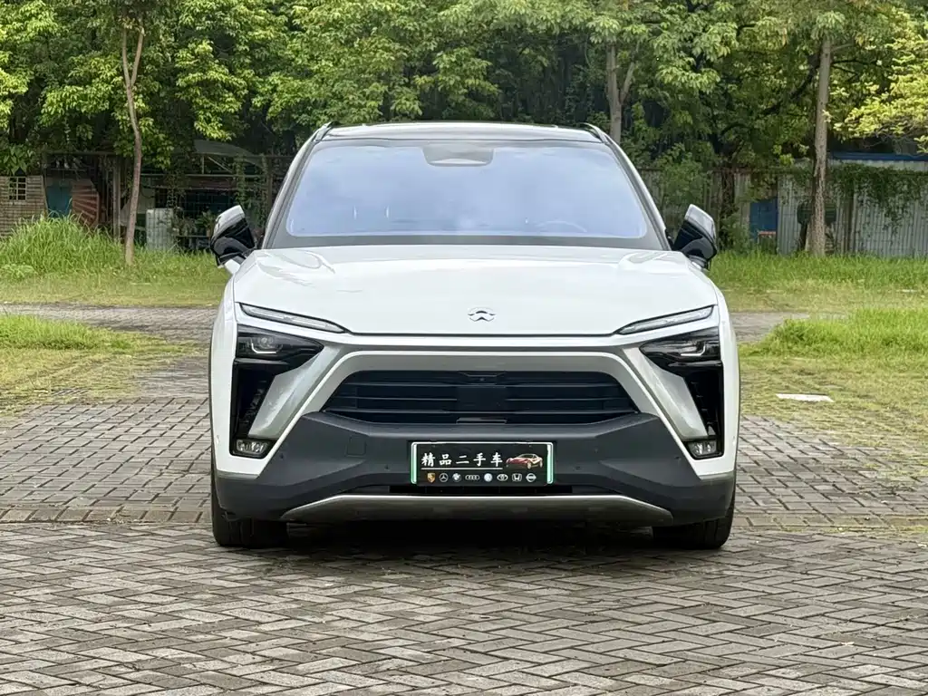 NIO ES8 — фото 2