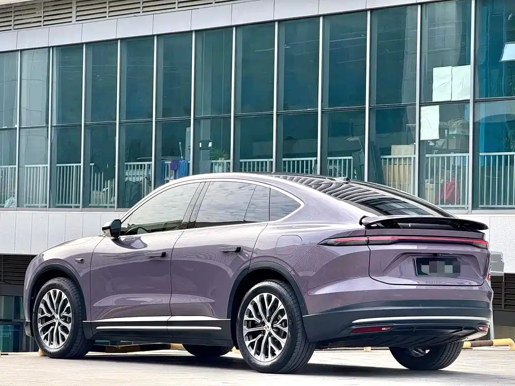 NIO EC6 — фото 12