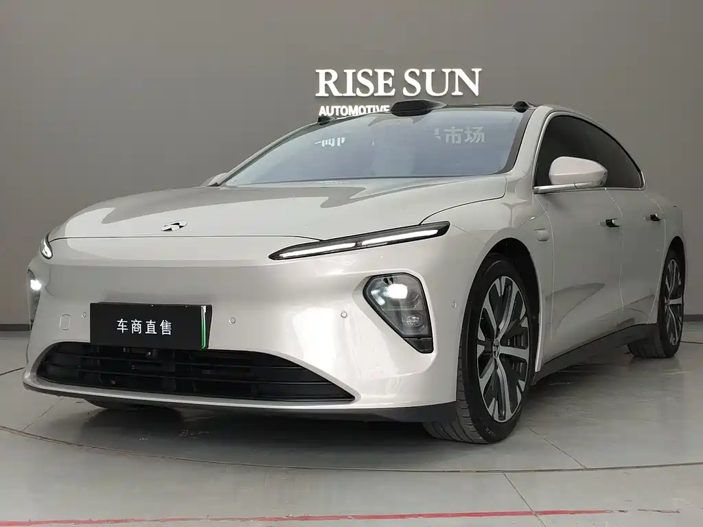 NIO ET7