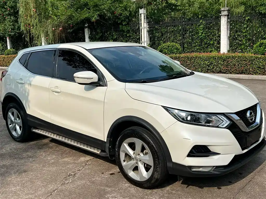 Nissan Qashqai — фото 4