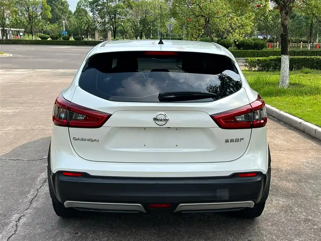 Nissan Qashqai — фото 6