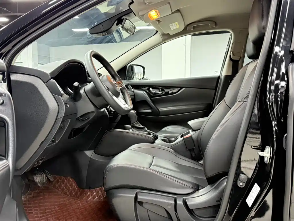 Nissan Qashqai — фото 14