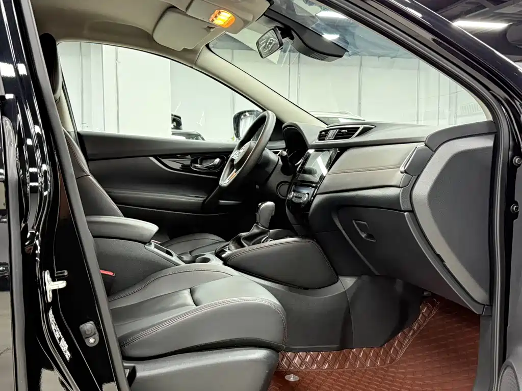 Nissan Qashqai — фото 15
