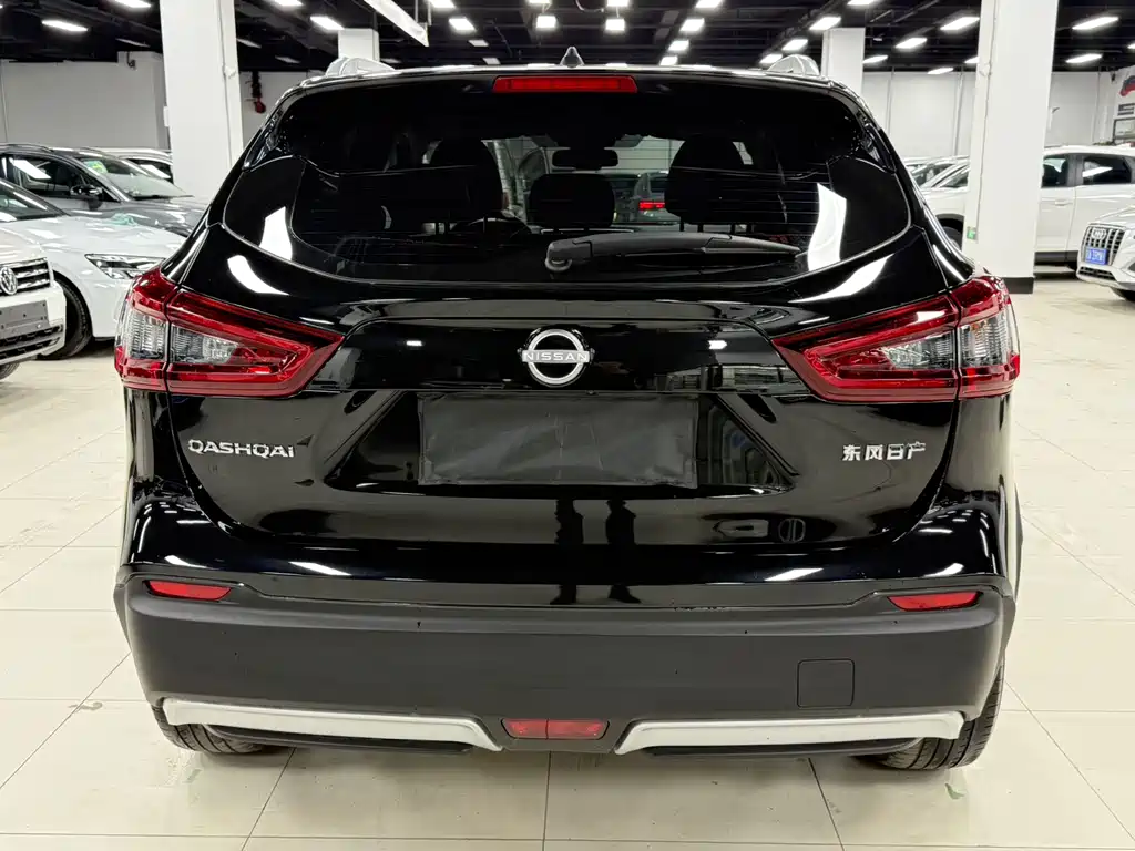 Nissan Qashqai — фото 6