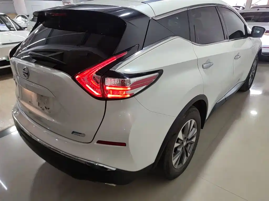 Nissan Murano — фото 7
