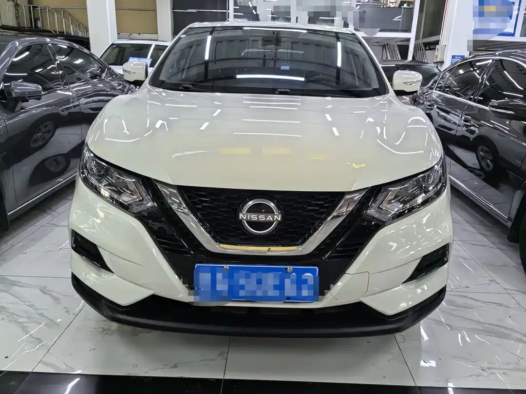 Nissan Qashqai — фото 2