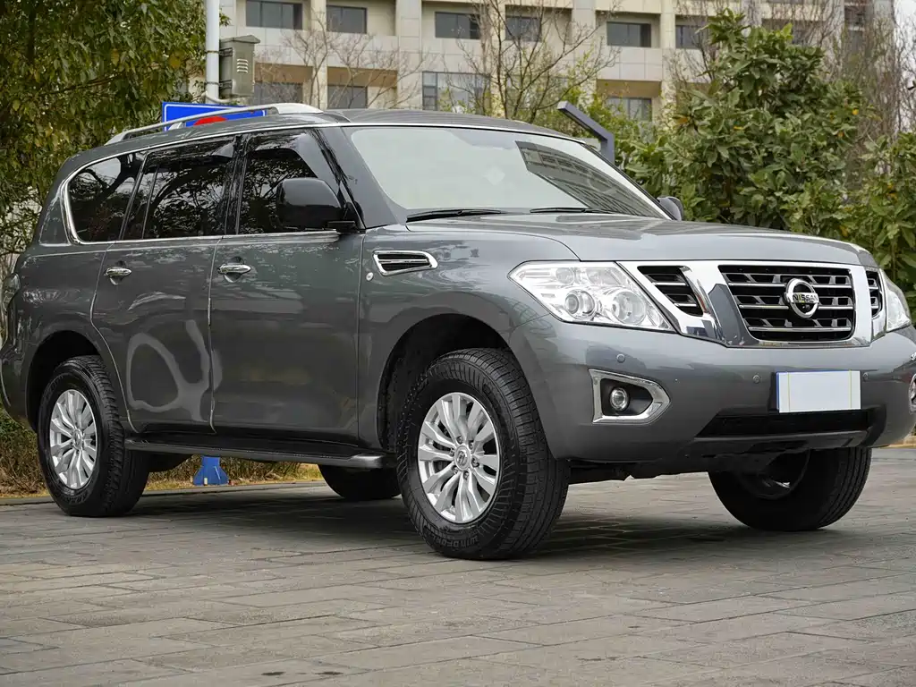 Nissan Patrol — фото 4